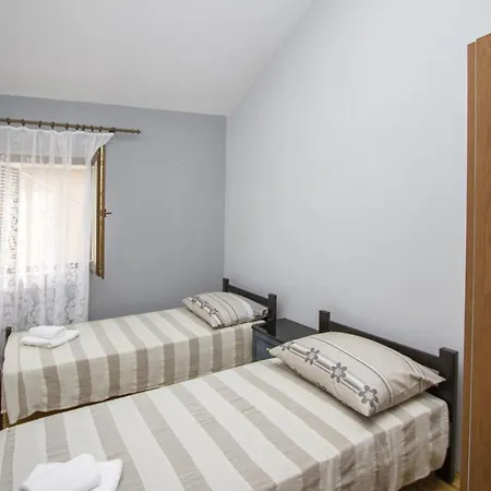 With A Parking Space - 14685 *