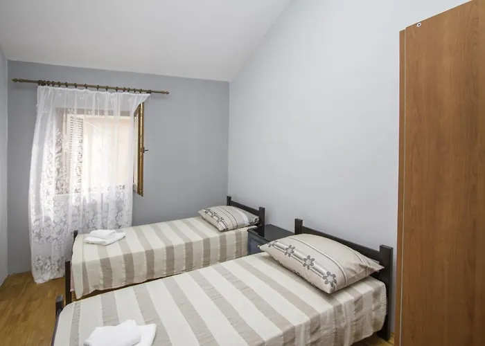 With A Parking Space - 14685 *